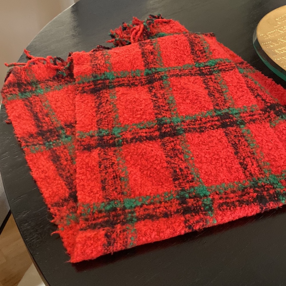 NWOT: Red & Green Checkered (Plaid) Soft Scarf